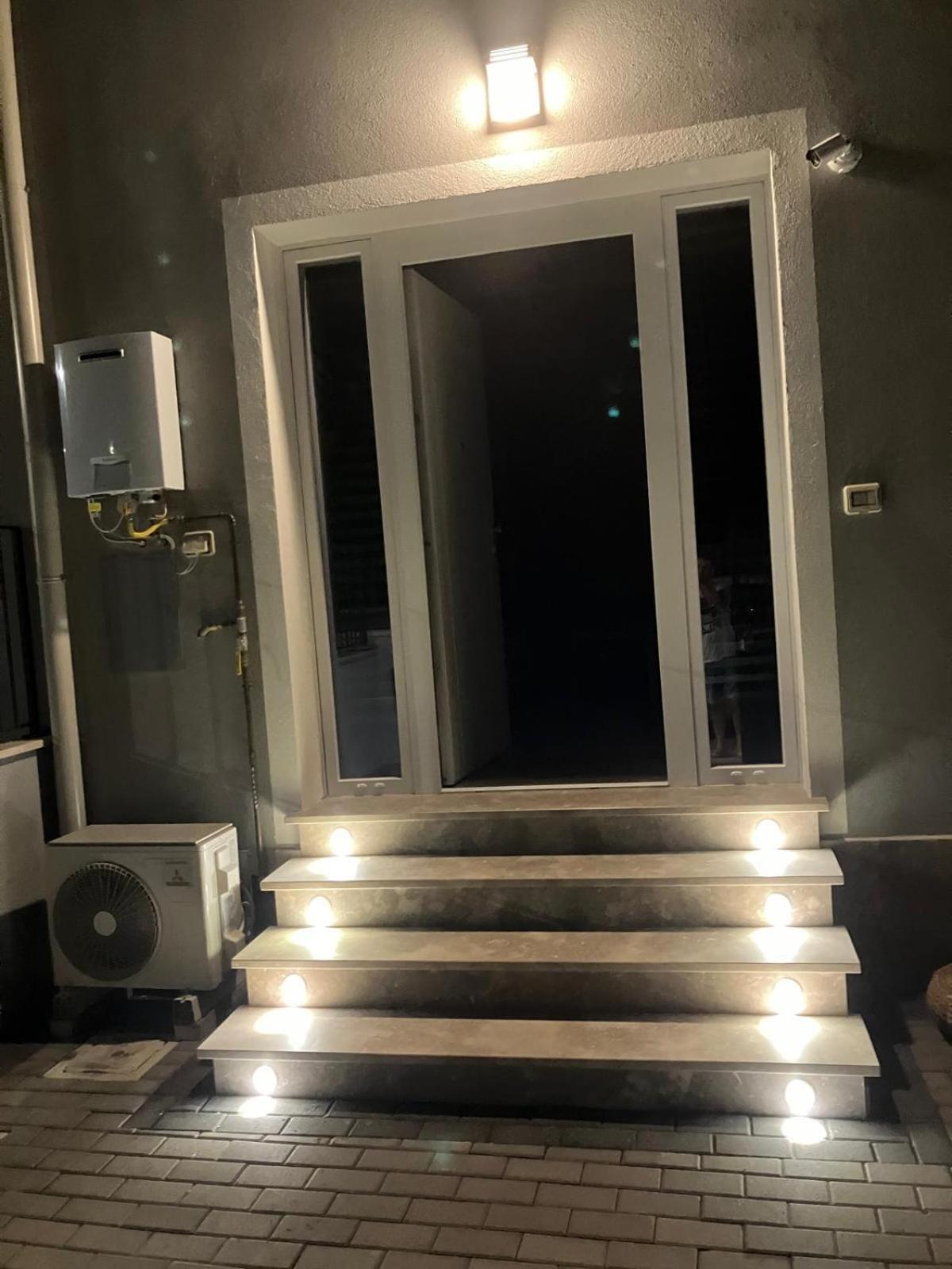 Apartamento Rebibbia Guest Art Metro B Roma Exterior foto
