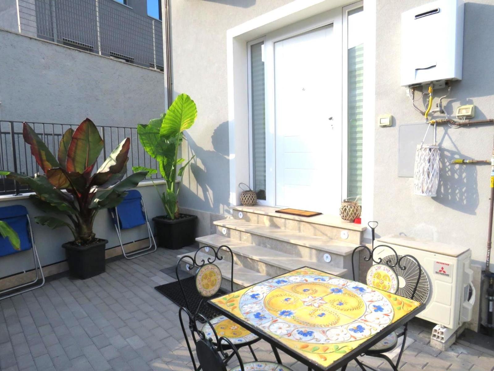 Apartamento Rebibbia Guest Art Metro B Roma Exterior foto